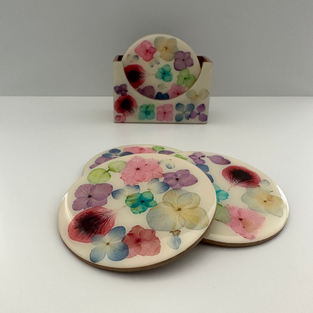 Restoration Oak Artisan Crafted Round Pressed Flower Coaster Set