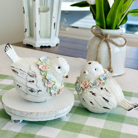 Set of 2 Rustic Birds with Floral Garland For Just Jill