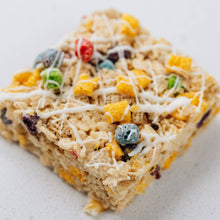 Load image into Gallery viewer, Sweeteez Cap’n Crunch Berry Rice Crispy
